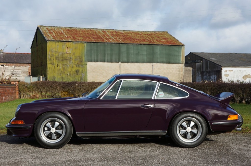 PORSCHE 911 CLASSIC