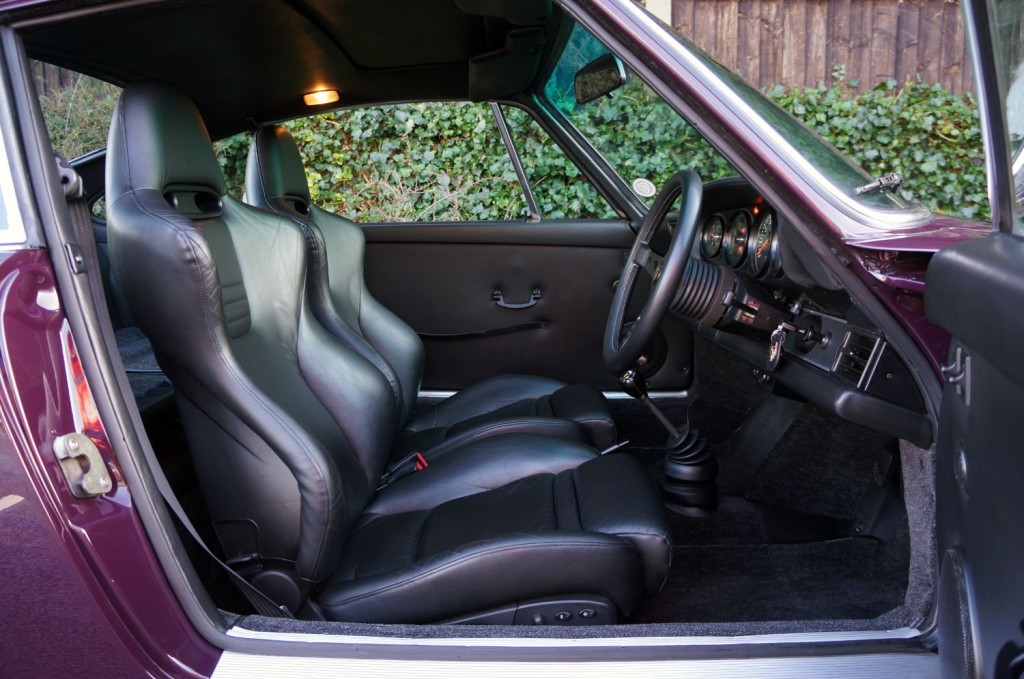 PORSCHE 911 CLASSIC