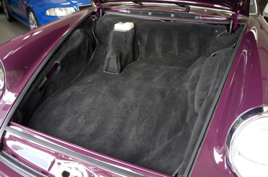 PORSCHE 911 CLASSIC