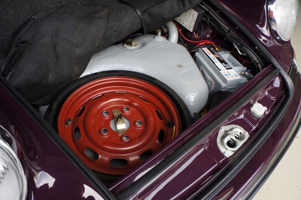 PORSCHE 911 CLASSIC