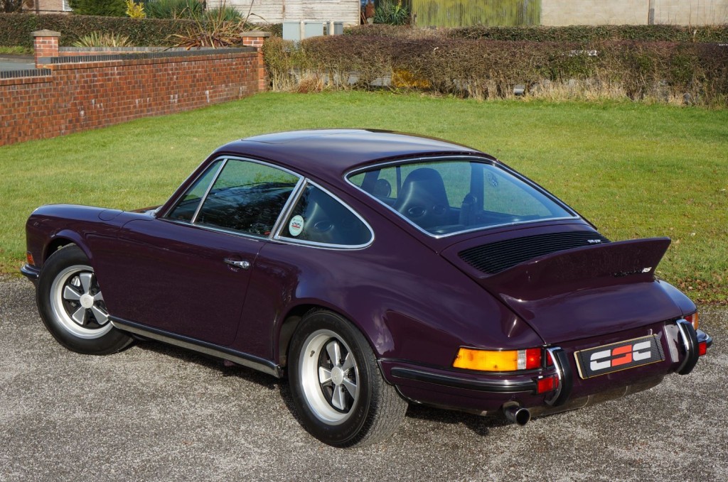 PORSCHE 911 CLASSIC