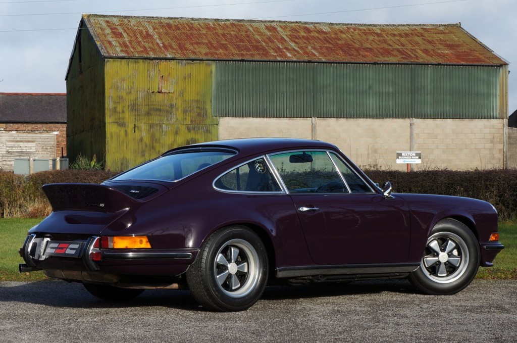 PORSCHE 911 CLASSIC