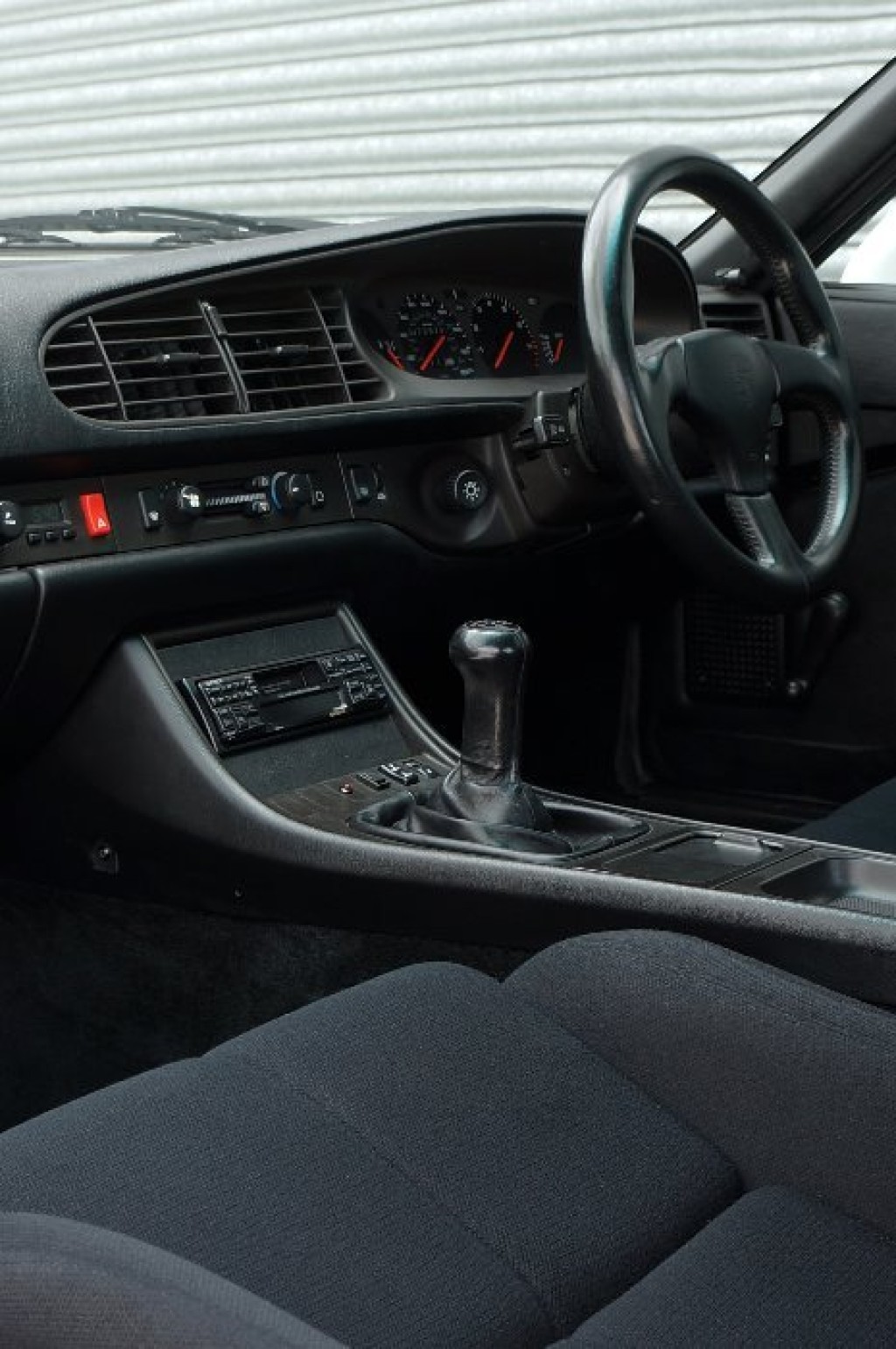PORSCHE 968
