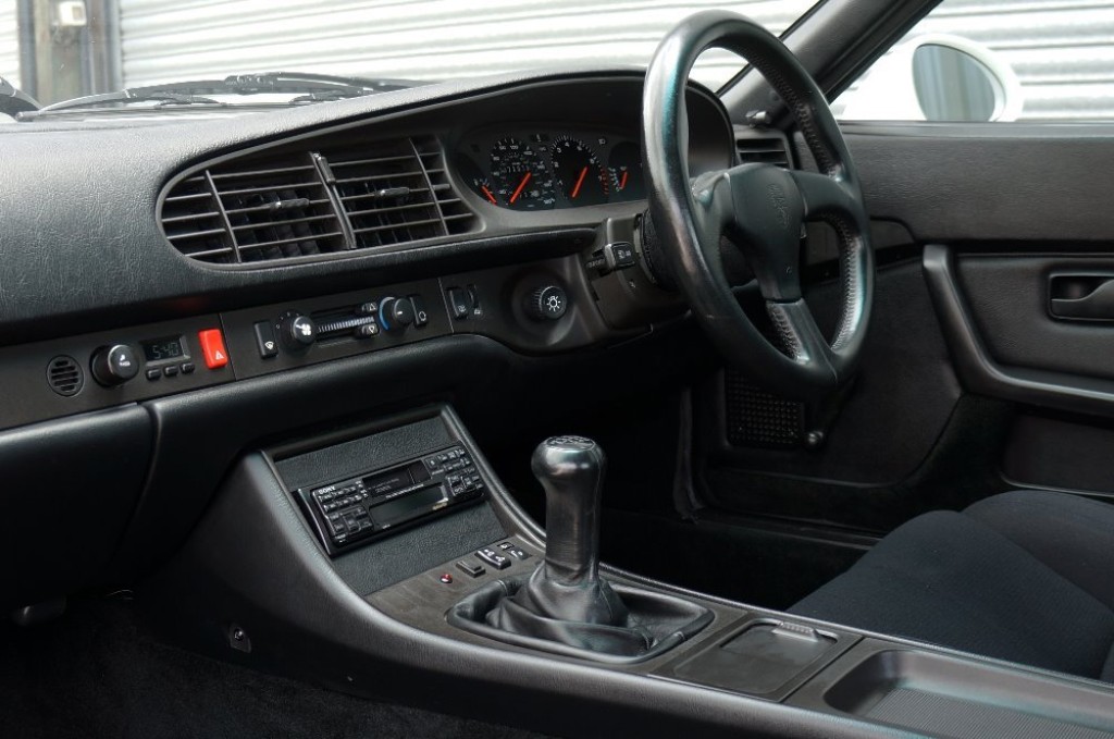 PORSCHE 968