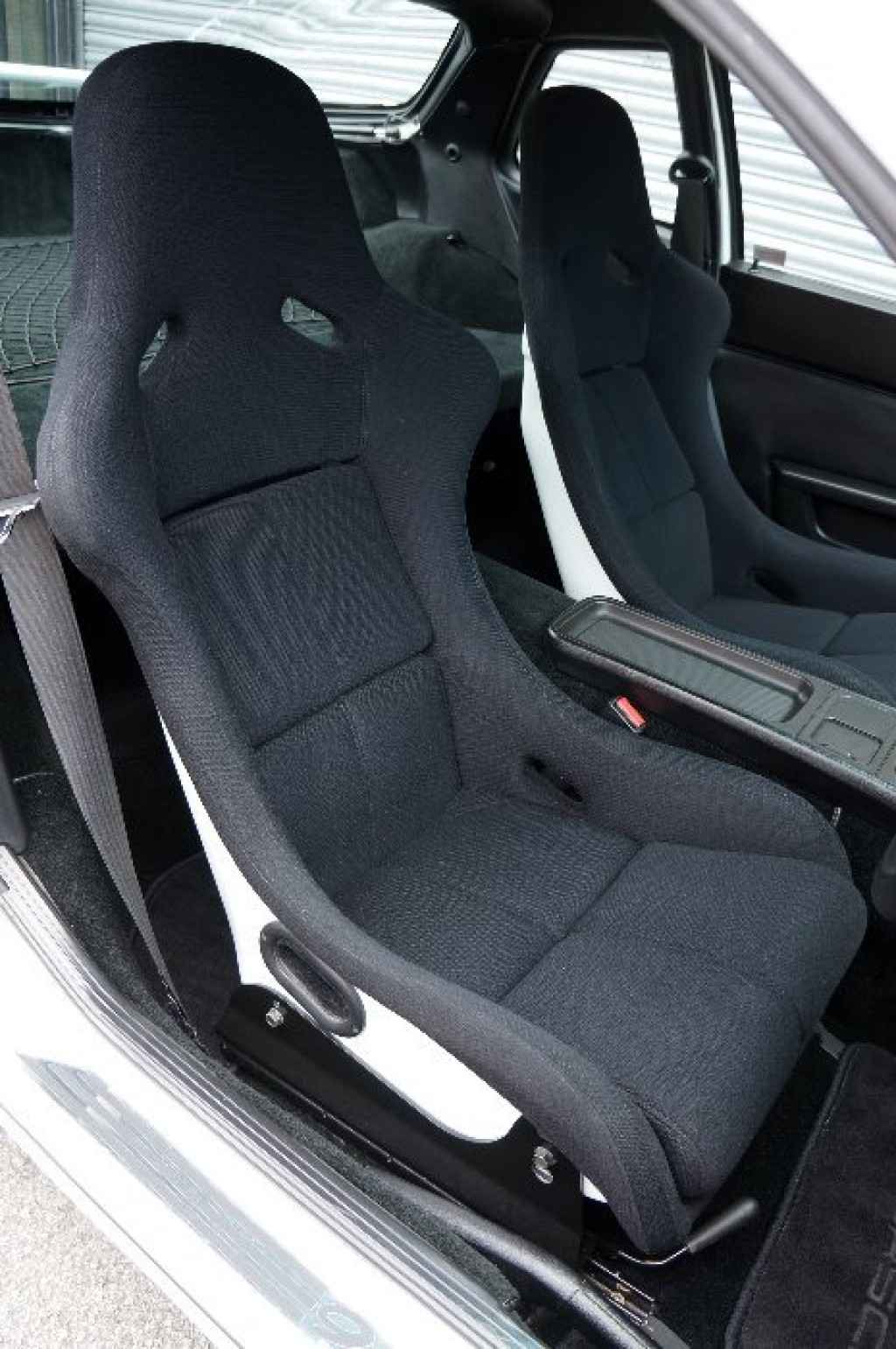 PORSCHE 968