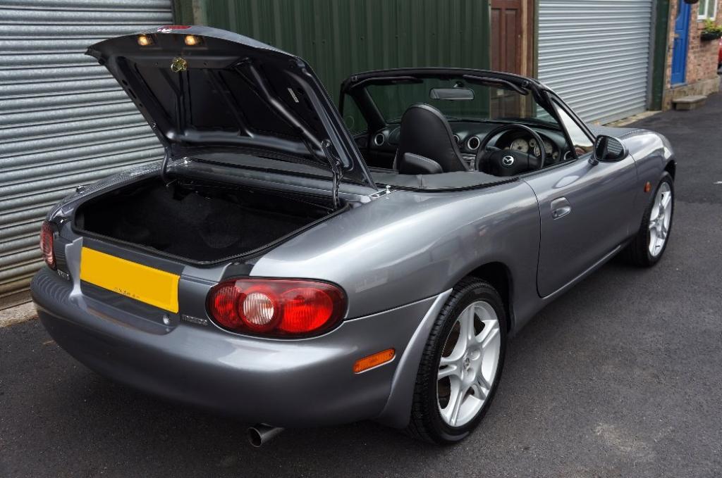 MAZDA MX-5