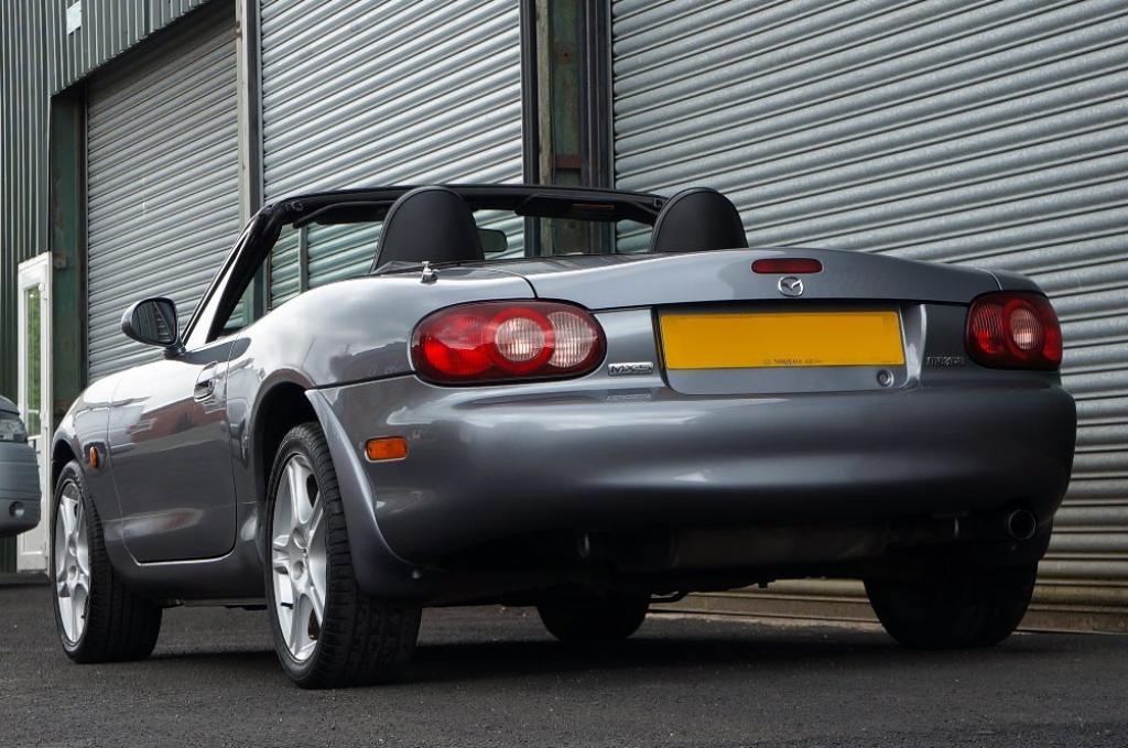 MAZDA MX-5