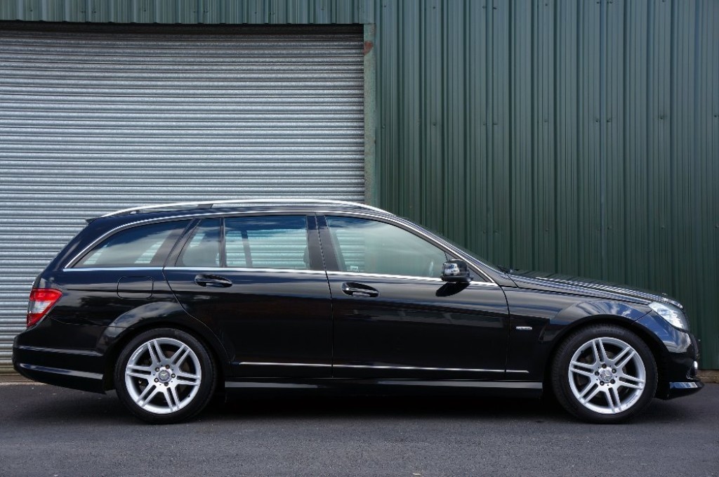 View MERCEDES-BENZ C CLASS C250 SPORT CDI BLUE EFFICIENCY