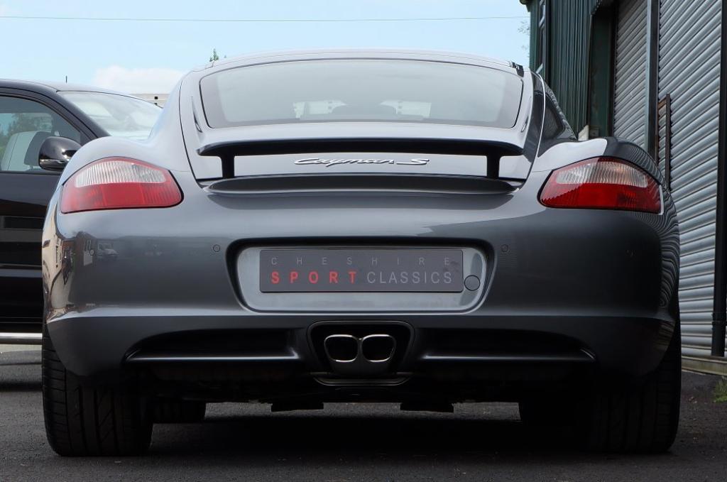 PORSCHE CAYMAN