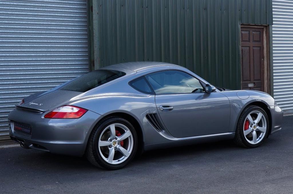 PORSCHE CAYMAN