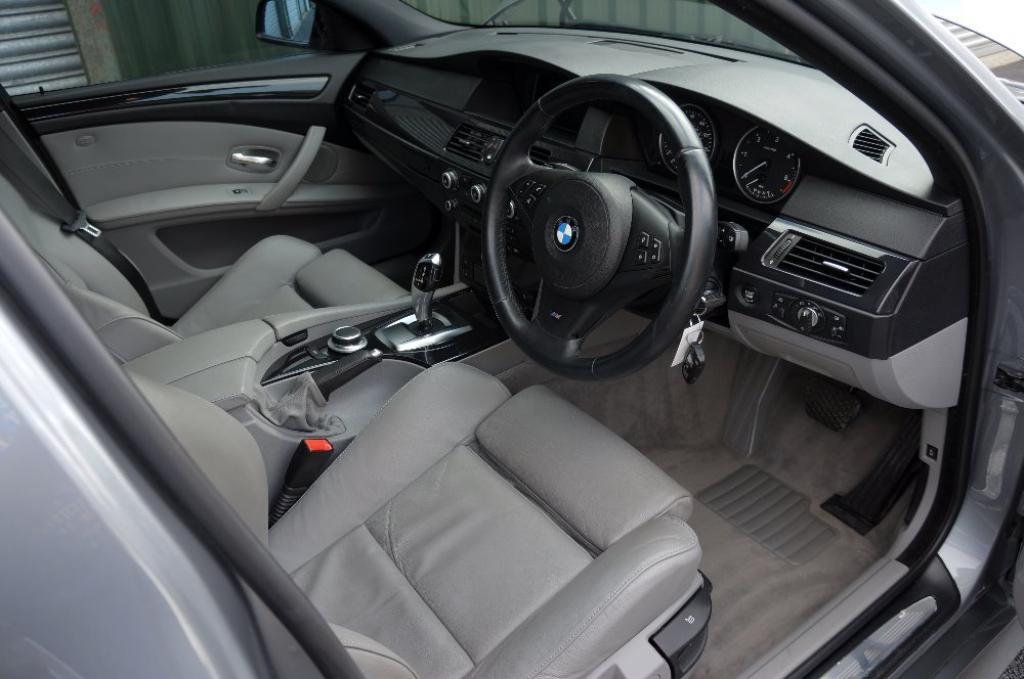 BMW 5 SERIES