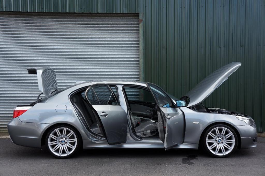 BMW 5 SERIES