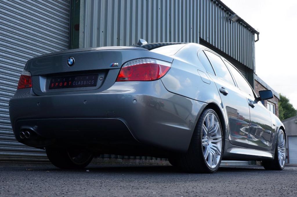 BMW 5 SERIES