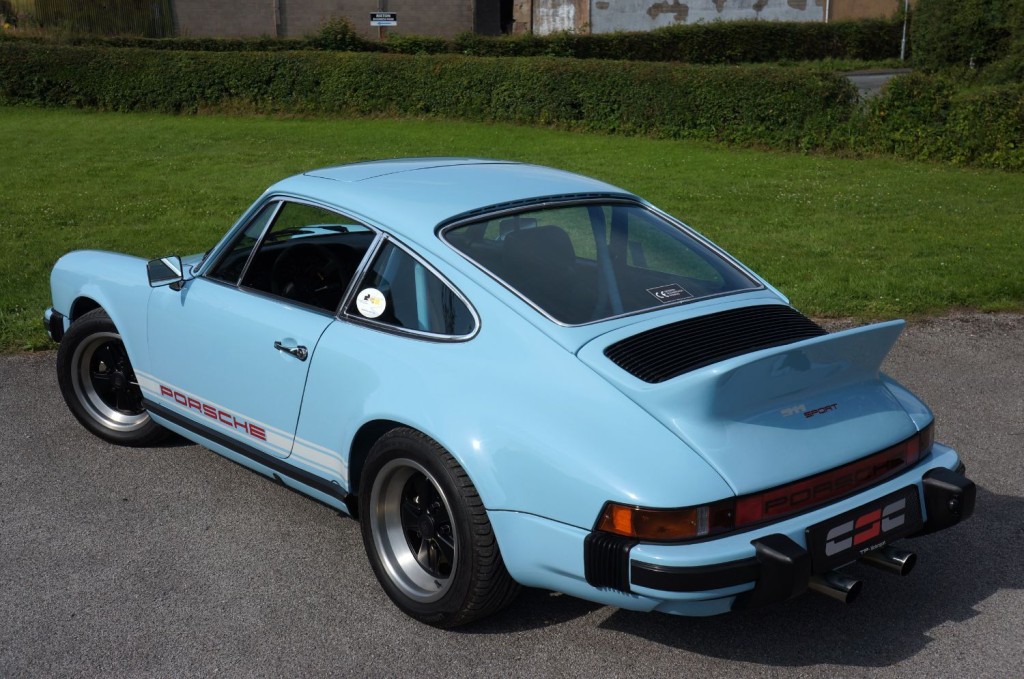 PORSCHE 911 CLASSIC