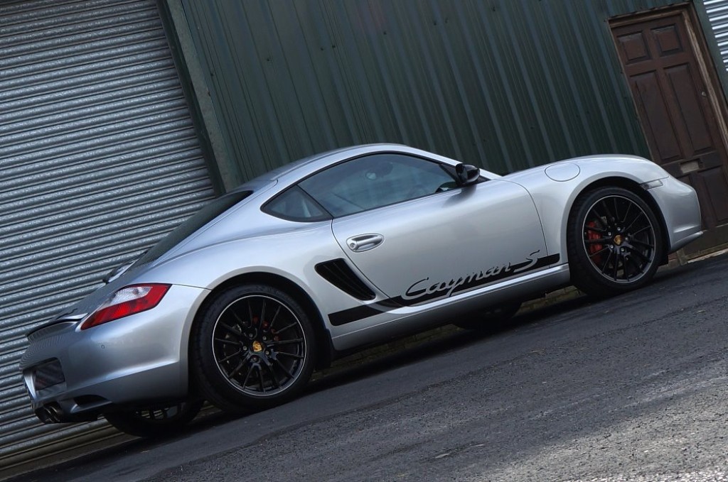 PORSCHE CAYMAN