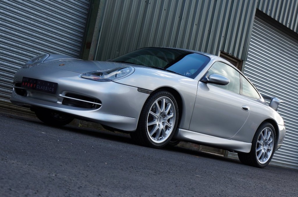 PORSCHE 911 MK 996