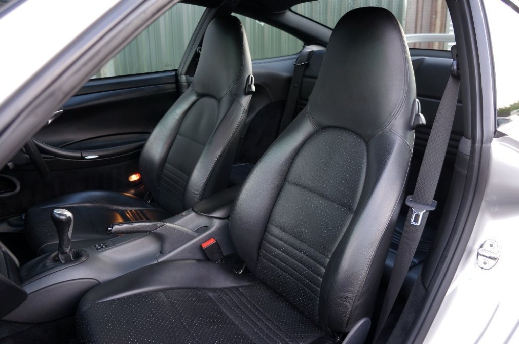 PORSCHE 911 MK 996