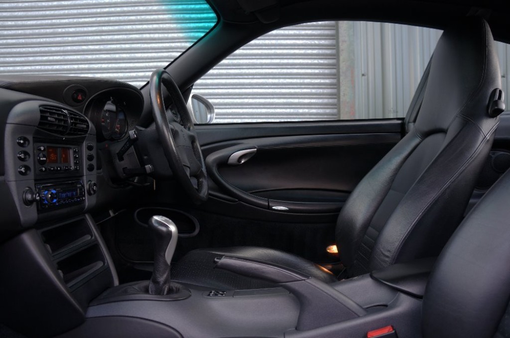 PORSCHE 911 MK 996