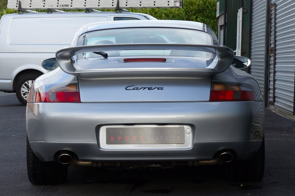 PORSCHE 911 MK 996