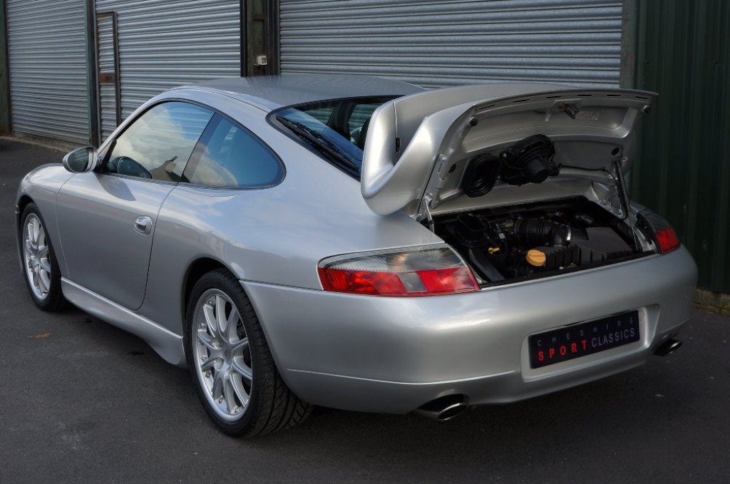 PORSCHE 911 MK 996