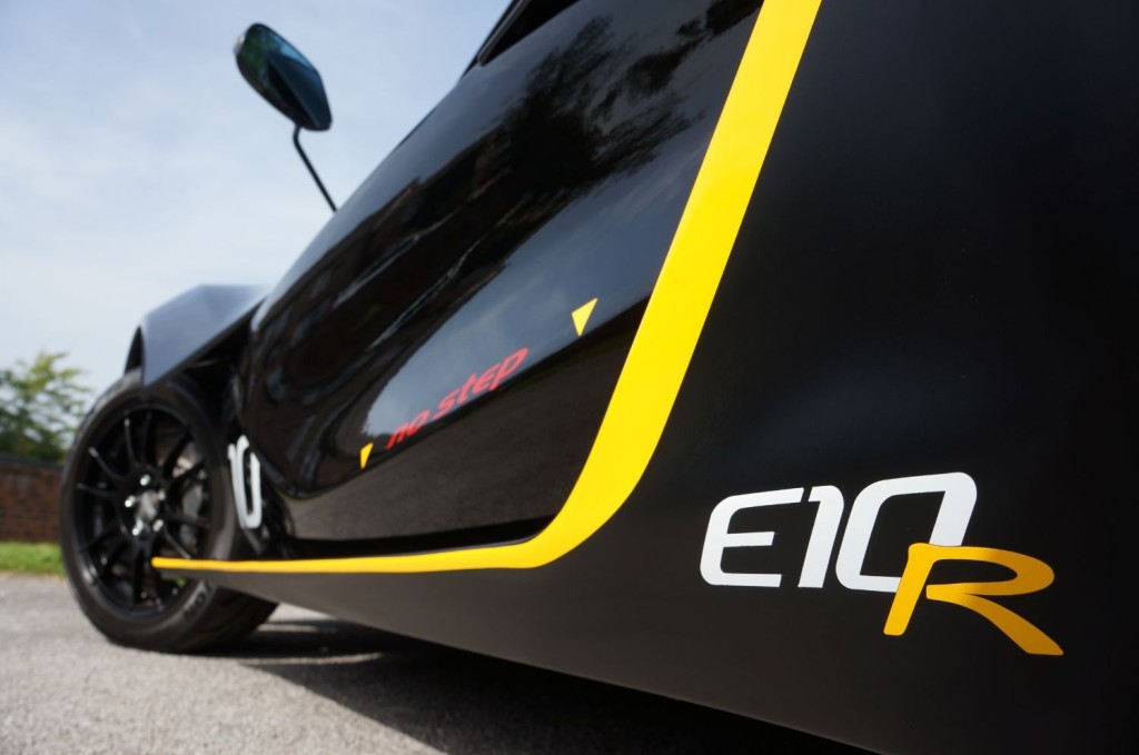 ZENOS E10