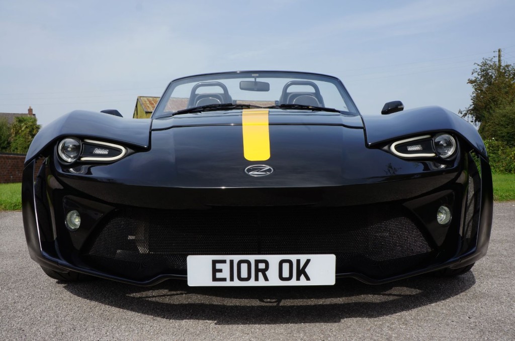 ZENOS E10