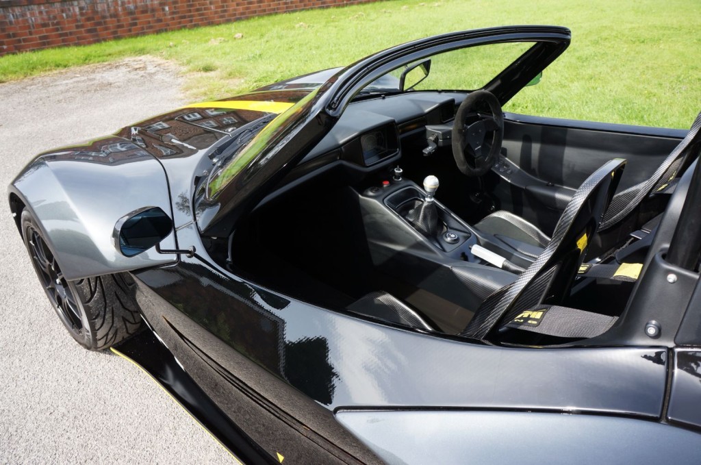 ZENOS E10