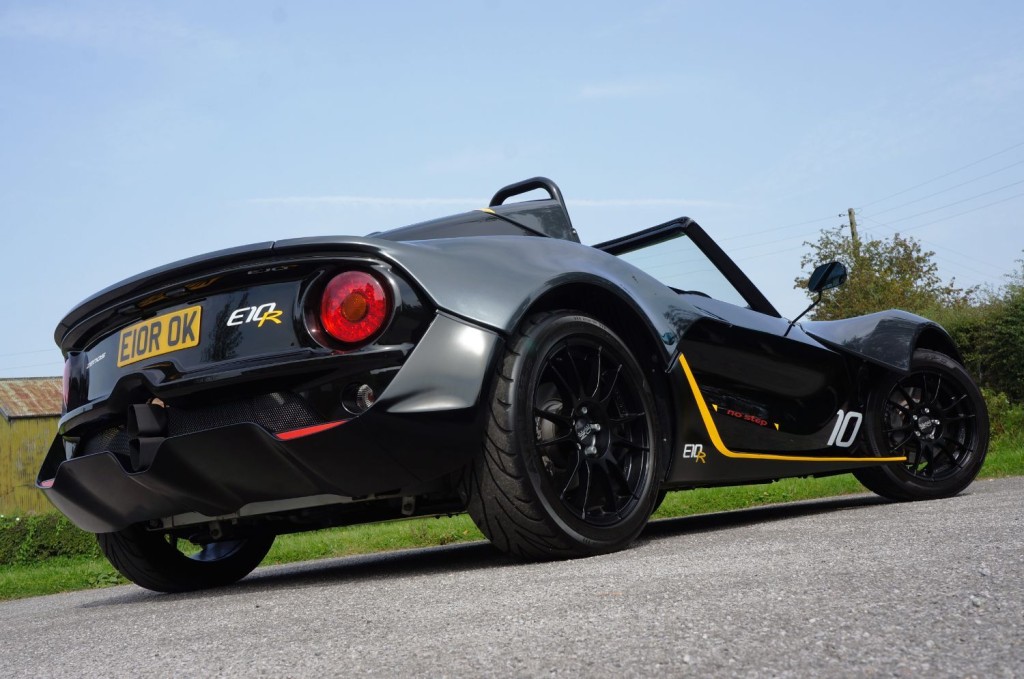 ZENOS E10