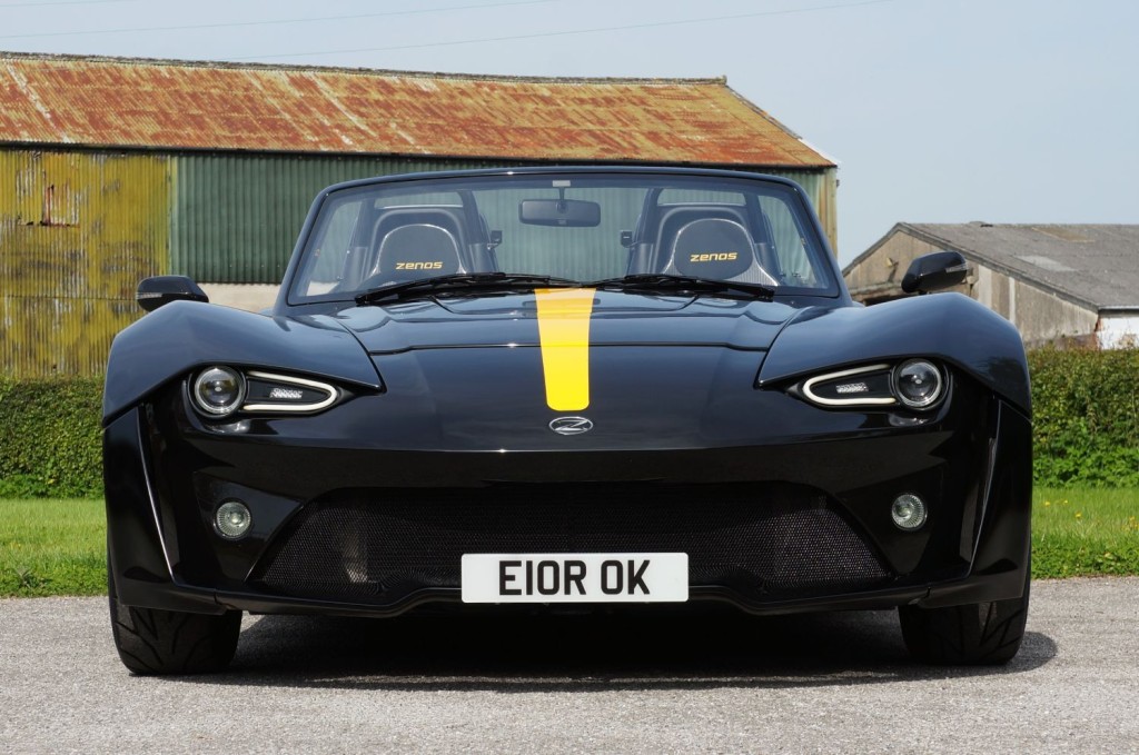 ZENOS E10