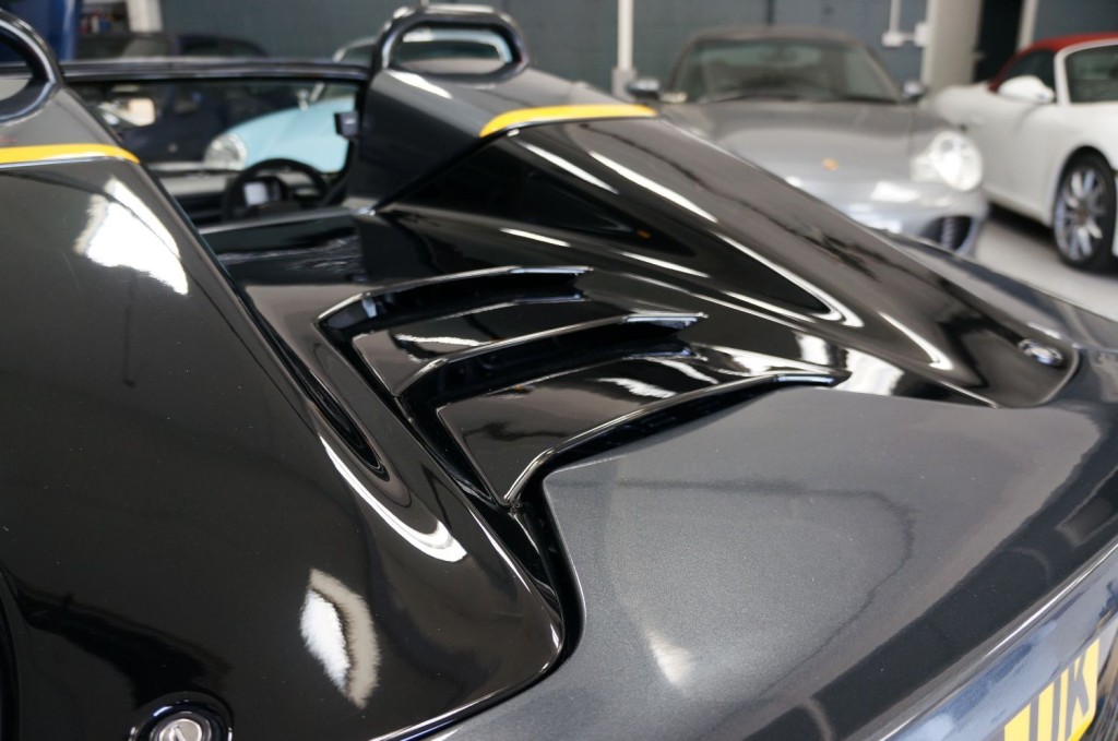 ZENOS E10