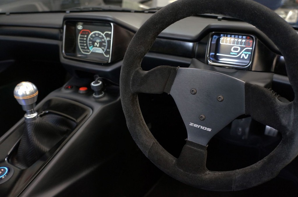 ZENOS E10