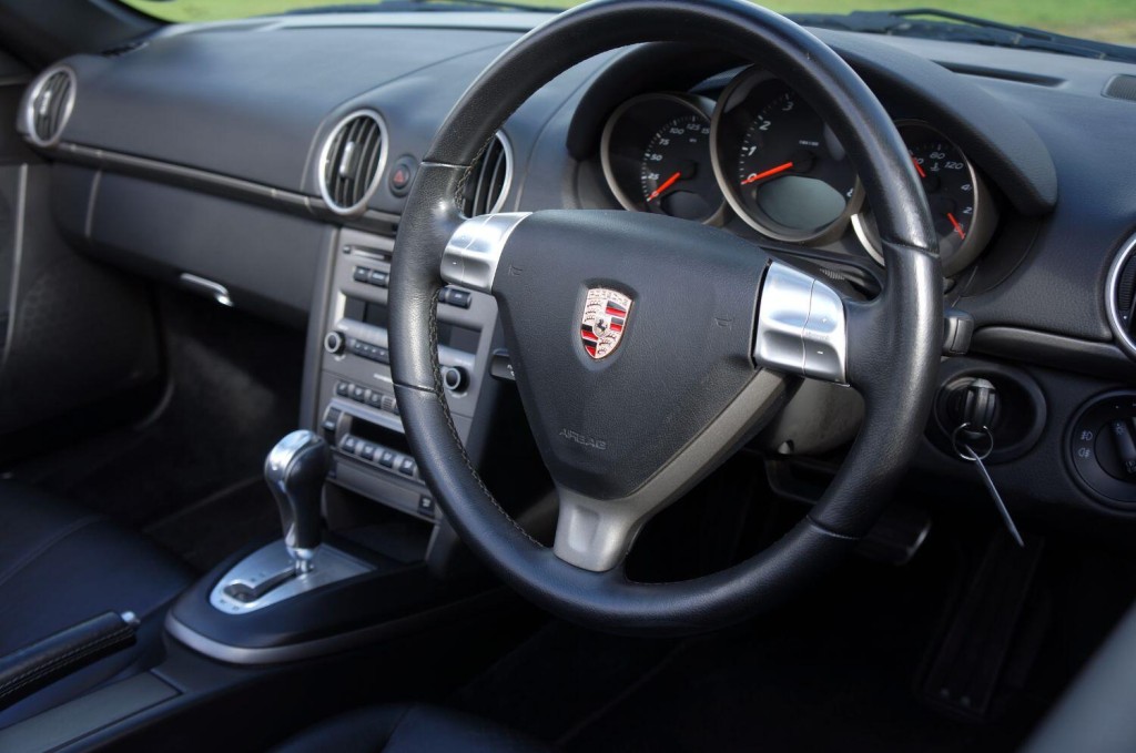 PORSCHE BOXSTER