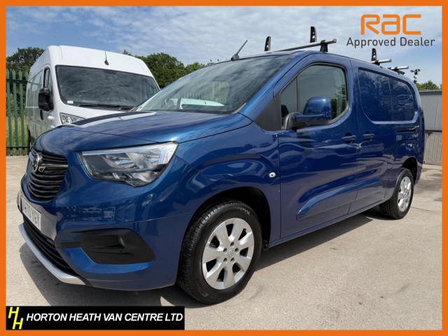 VAUXHALL COMBO 1.5 TURBO D 2300 LIMITED EDITION NAV-AC-PARKPILOT-CRUISE-CARPLAY-E PACK (2021/70)