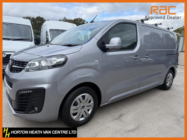 VAUXHALL VIVARO 1.5 2700 SWB SPORTIVE-AC-APPLE CARPLAY-PARKPILOT-TWIN SLD-HUGE SPEC- (2021/21)