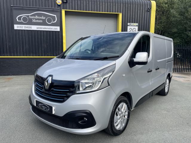 RENAULT TRAFIC 1.6 SL27 dCi 120 Sport Nav Euro 6