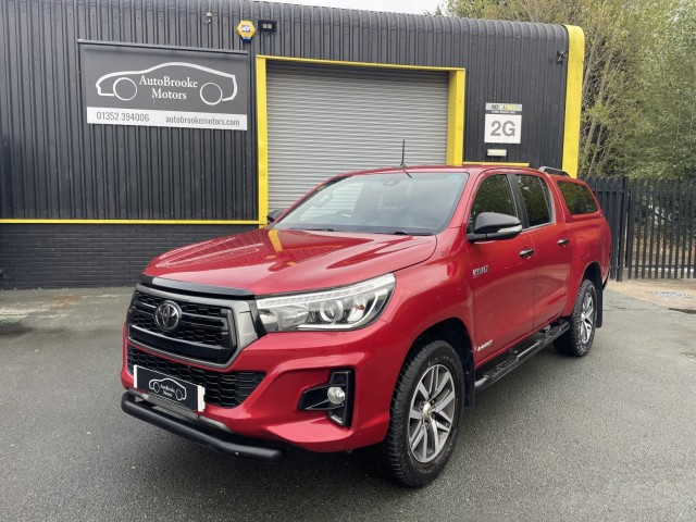 TOYOTA HILUX 2.4 D-4D Invincible X
