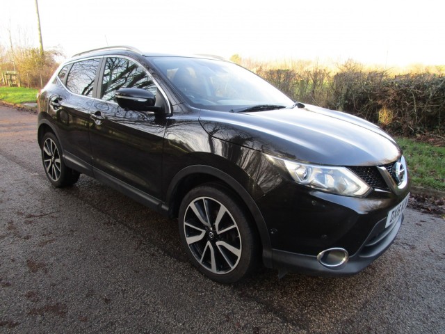 NISSAN QASHQAI 1.5 dCi Tekna - 3 Months Warranty - AA Approved Dealer