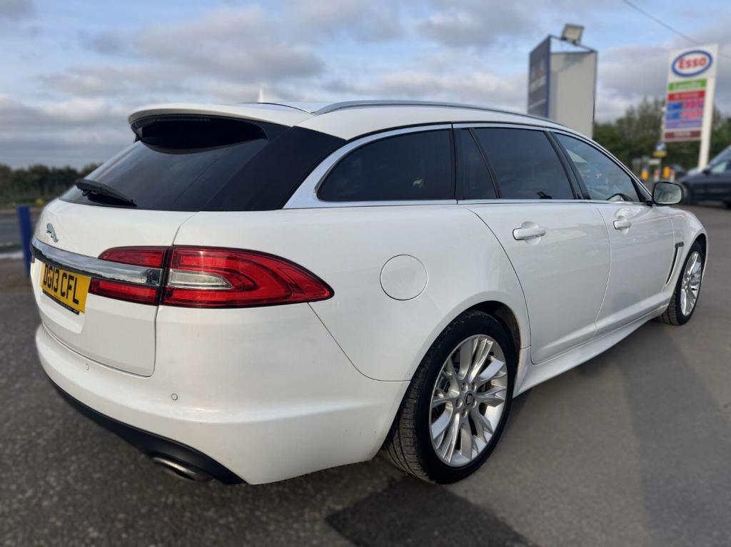 View JAGUAR XF 2.2 d Sport