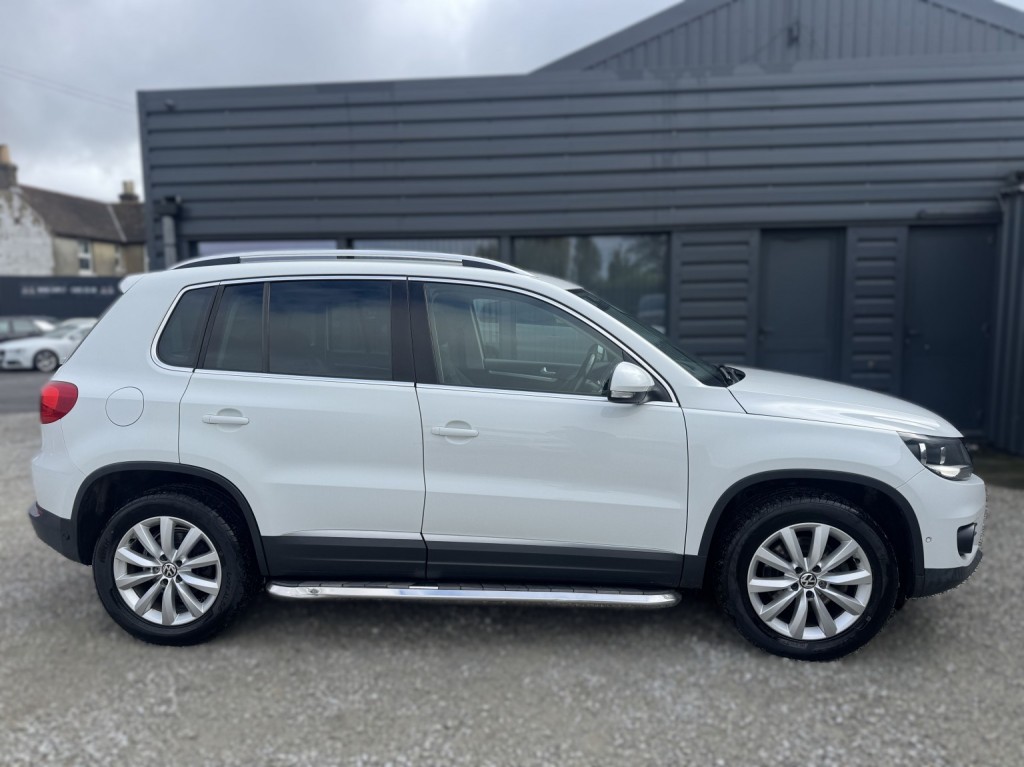 View VOLKSWAGEN TIGUAN 2.0 TDI BlueMotion Tech Match