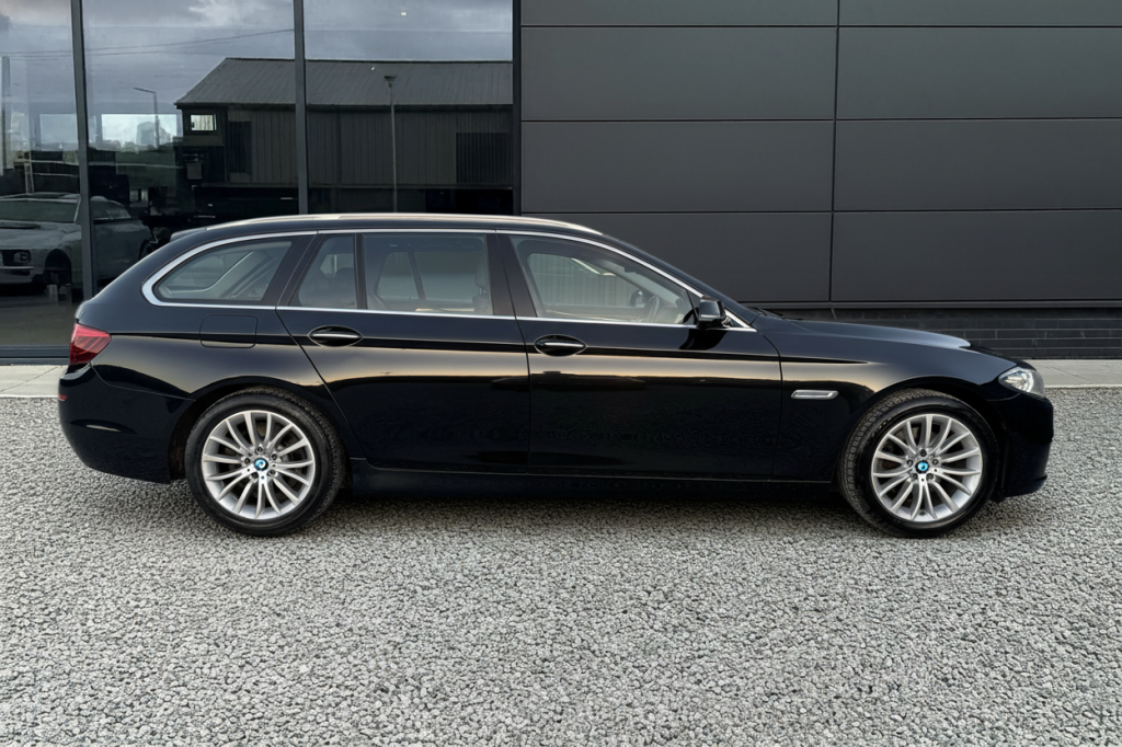View BMW 5 SERIES 2.0 520d Luxury Touring
