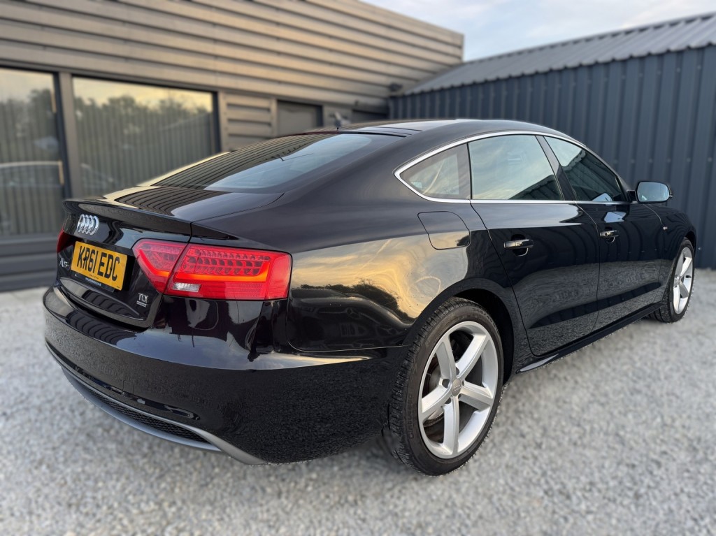 View AUDI A5 2.0 TDI S line
