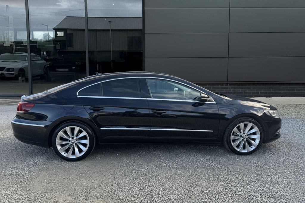 View VOLKSWAGEN CC 2.0 TDI BlueMotion Tech GT