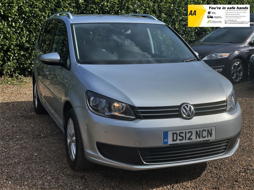 View VOLKSWAGEN TOURAN SE TDI DSG Auto