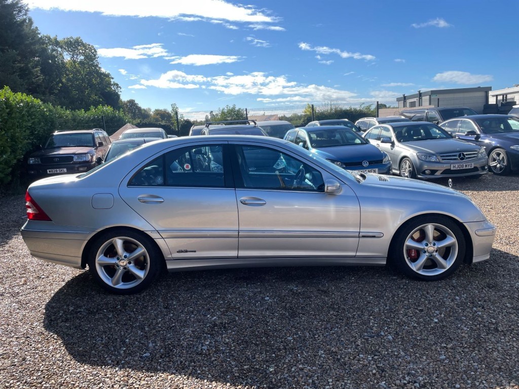 View MERCEDES-BENZ C CLASS C320 CDI AVANTGARDE SE