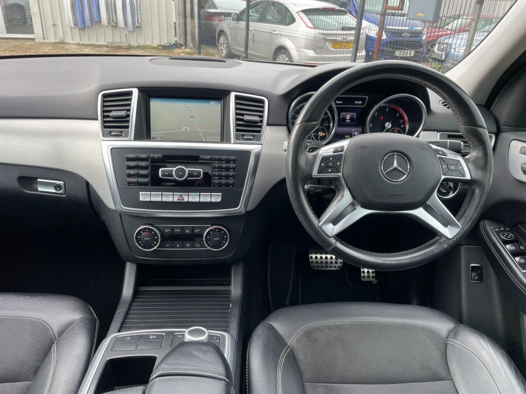 MERCEDES-BENZ M CLASS