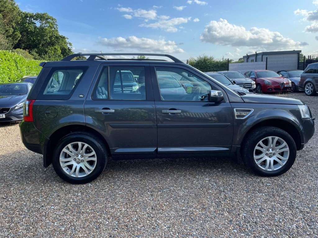 View LAND ROVER FREELANDER 2 2.2 TD4 HSE 4WD Euro 4 5dr