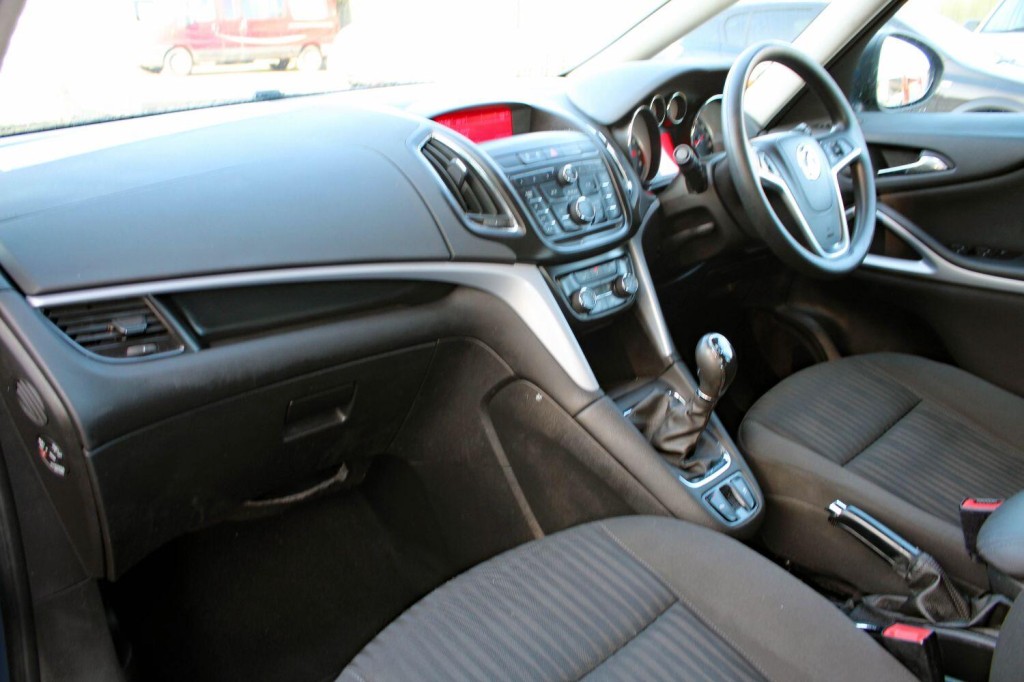 VAUXHALL ZAFIRA TOURER