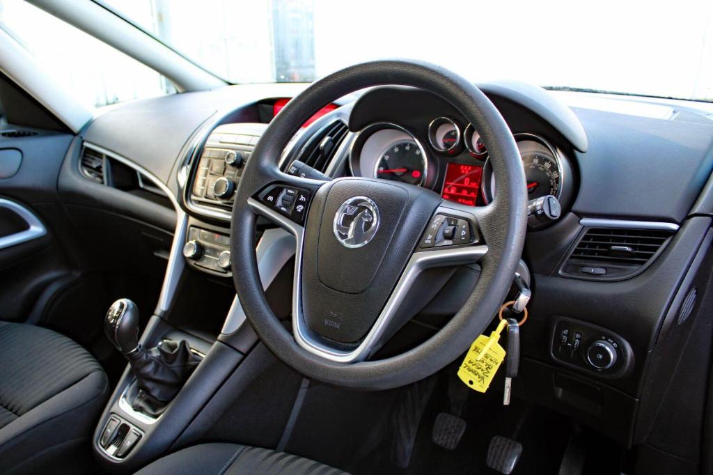 VAUXHALL ZAFIRA TOURER