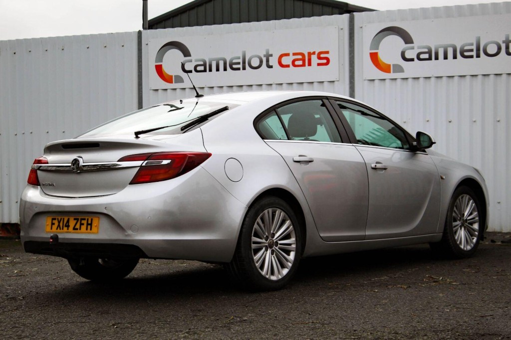 VAUXHALL INSIGNIA