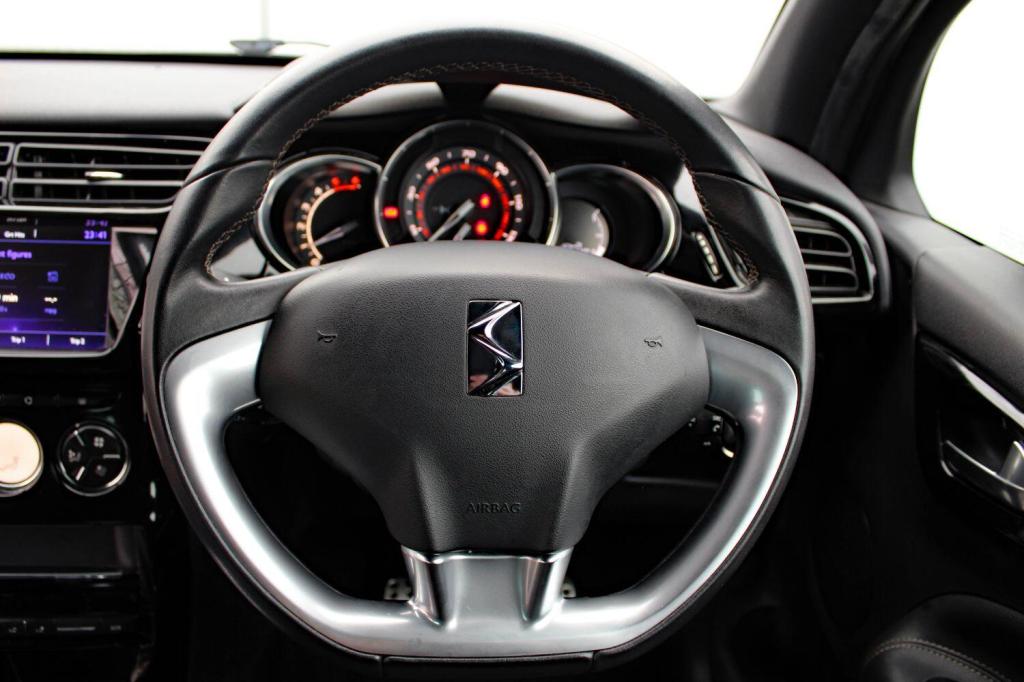 DS AUTOMOBILES DS 3